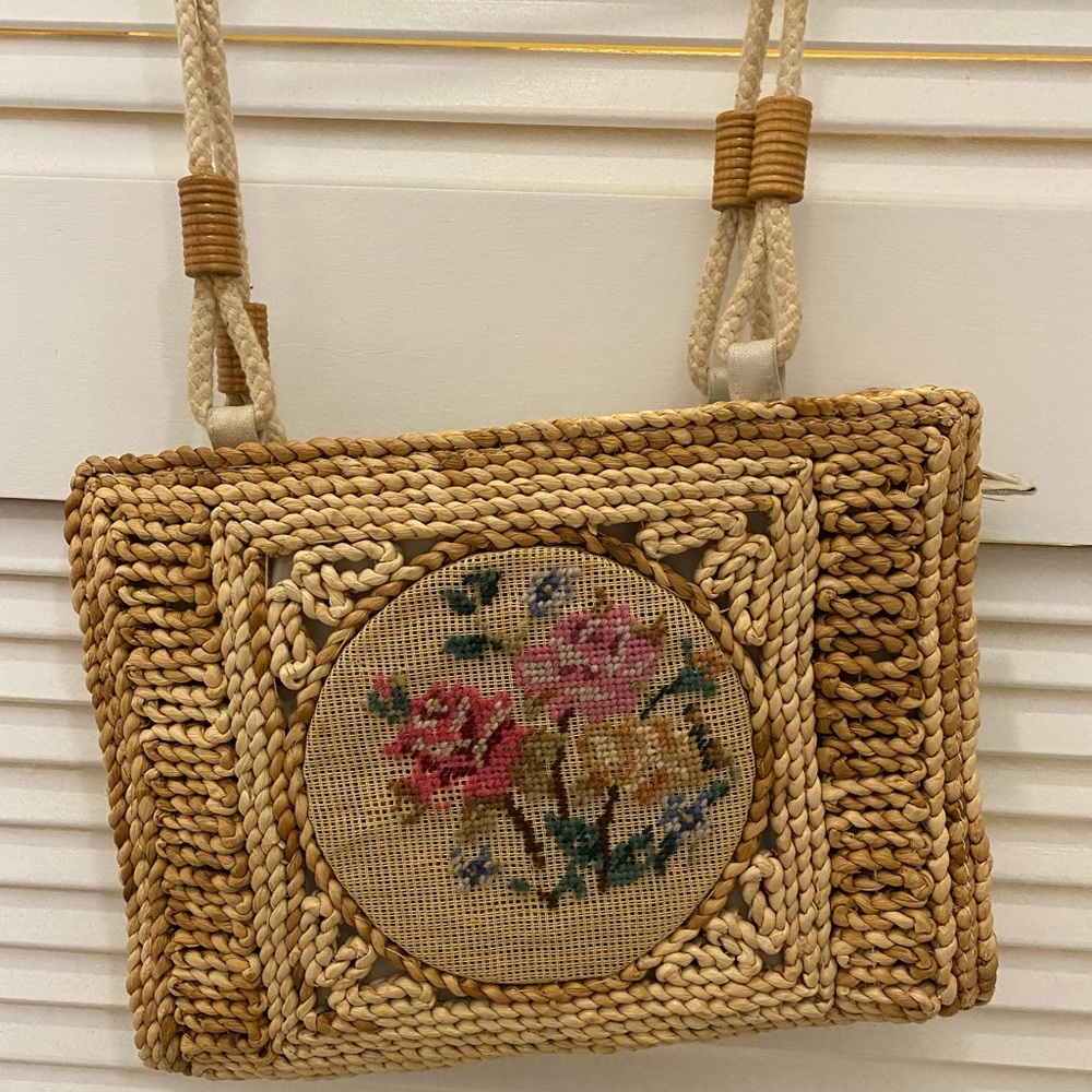 Vintage floral straw bag